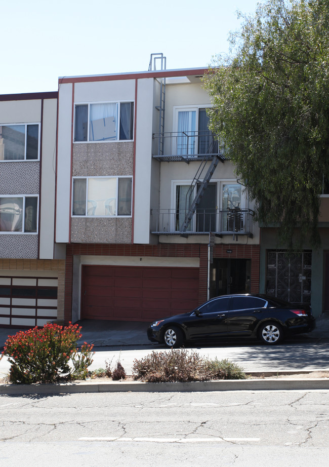 1410 Guerrero St in San Francisco, CA - Building Photo - Building Photo