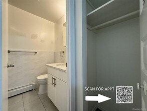 61-39 168th St in Queens, NY - Building Photo - Building Photo