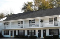 Central Oaks Apartments photo'