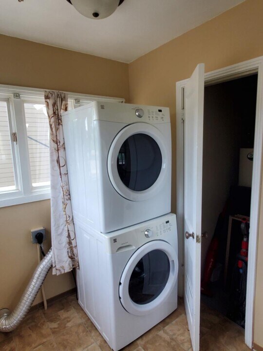 304 Hillsview Rd in Spearfish, SD - Building Photo