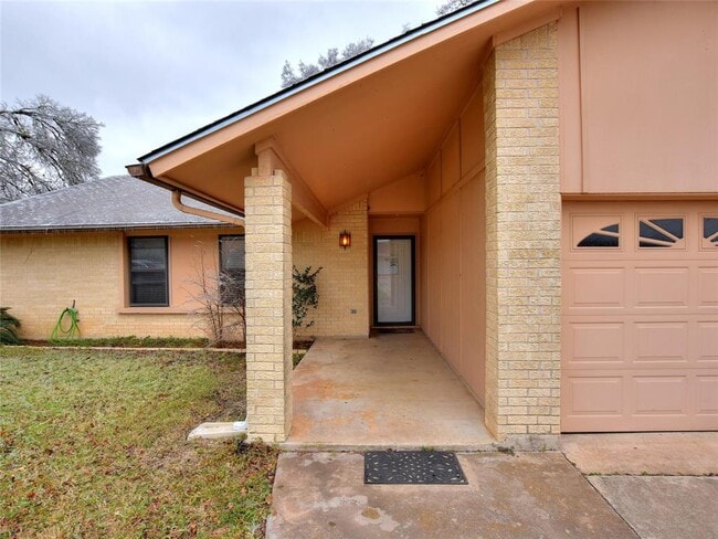 2407 Versailles Dr in Cedar Park, TX - Building Photo - Building Photo