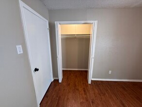 1221 Holt Ave in Desoto, TX - Building Photo - Building Photo