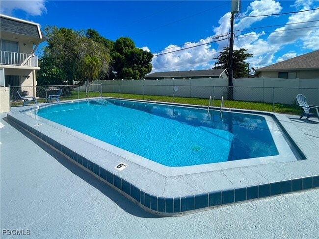 4923 Vincennes Ct in Cape Coral, FL - Building Photo - Building Photo
