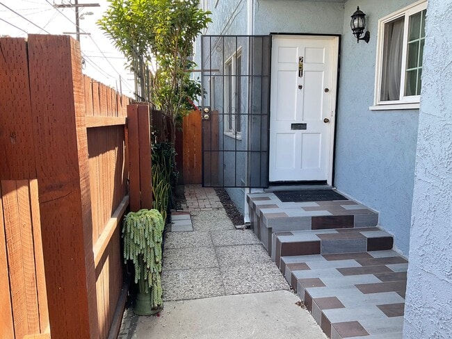 251 5th Ave, Unit 251