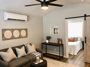 62 Woodworth Ave in Clovis, CA - Building Photo - Building Photo