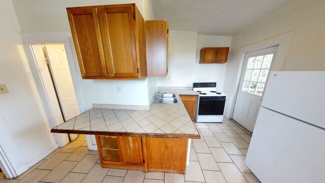 2431 Vine St in Cincinnati, OH - Building Photo - Building Photo