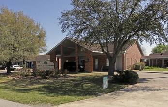 Fdi Shady Oaks Apartments Hempstead Tx Apartments For Rent
