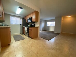 7436 E Chaparral Rd, Unit 240B in Scottsdale, AZ - Building Photo - Building Photo