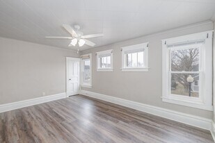 1668 Oregon St in Oshkosh, WI - Building Photo