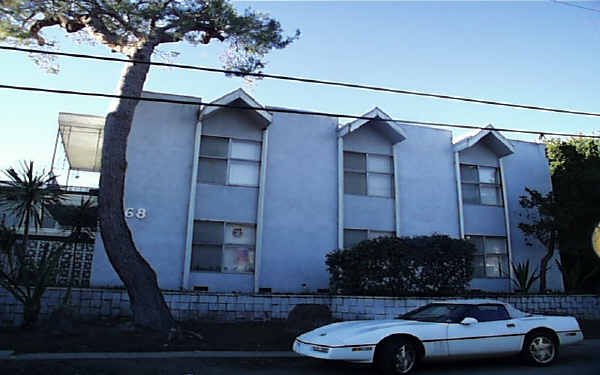 11168 Acama St in North Hollywood, CA - Foto de edificio - Building Photo