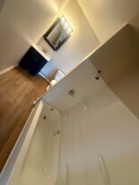 330 2nd St, Unit Apt B in Pitcairn, PA - Building Photo