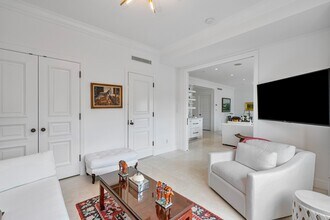 150 Bradley Pl in Palm Beach, FL - Building Photo - Building Photo
