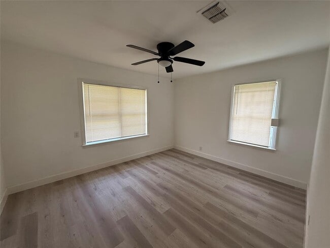 6822 Tierwester St in Houston, TX - Building Photo - Building Photo