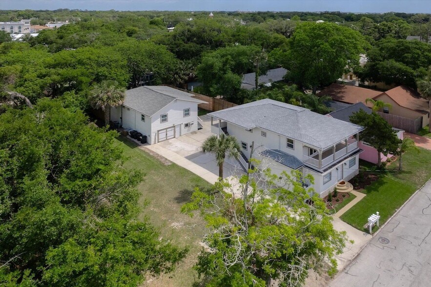 28 Sebastian Ave, Unit D in St. Augustine, FL - Building Photo