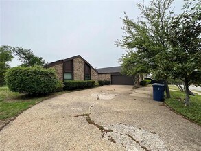3921 Whiterock Trail in Garland, TX - Building Photo - Building Photo