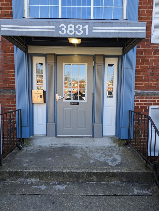 3831 Hamilton Street, Unit #303