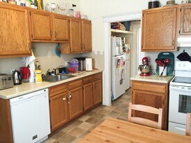 223 Saint Paul St, Unit 2 in Brookline, MA - Building Photo