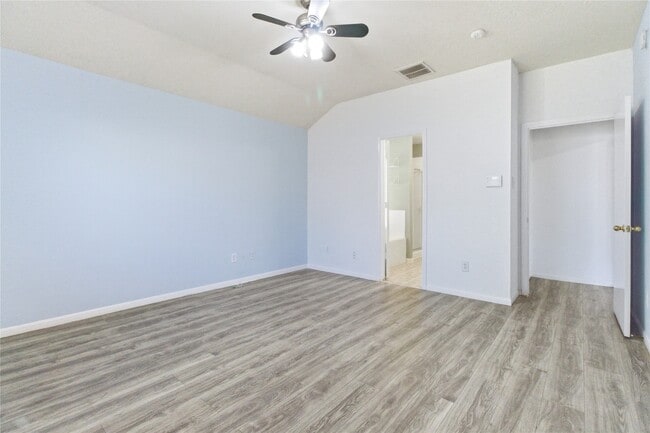 property at 3930 Teal Run Pl Ct