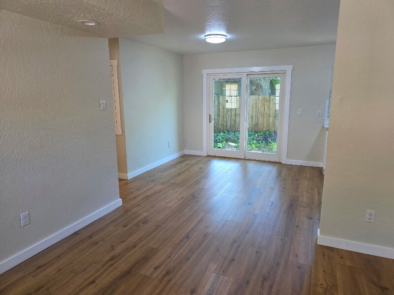 14717 Sunset St in Clearwater, FL - Building Photo