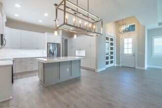 8888 Yucatan Ct in Naples, FL - Building Photo - Building Photo
