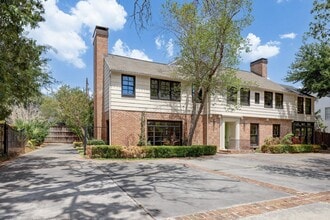 3020 San Felipe St in Houston, TX - Building Photo - Building Photo