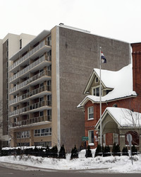 125 Somerset St W in Ottawa, ON - Building Photo - Building Photo