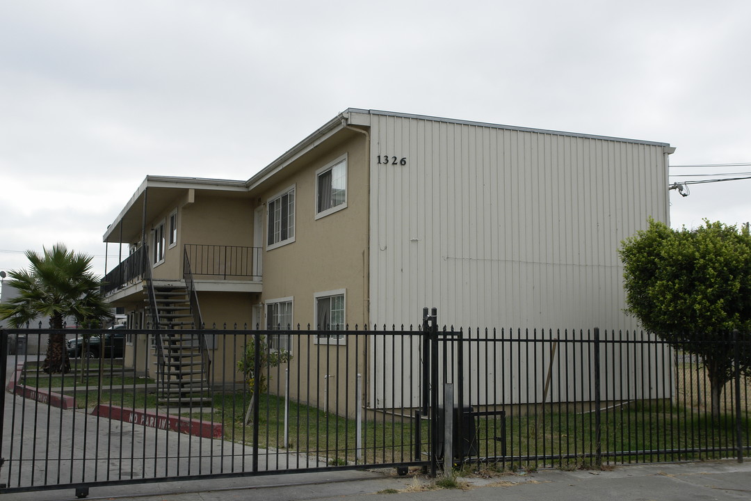 1326-1332 80th Ave in Oakland, CA - Building Photo