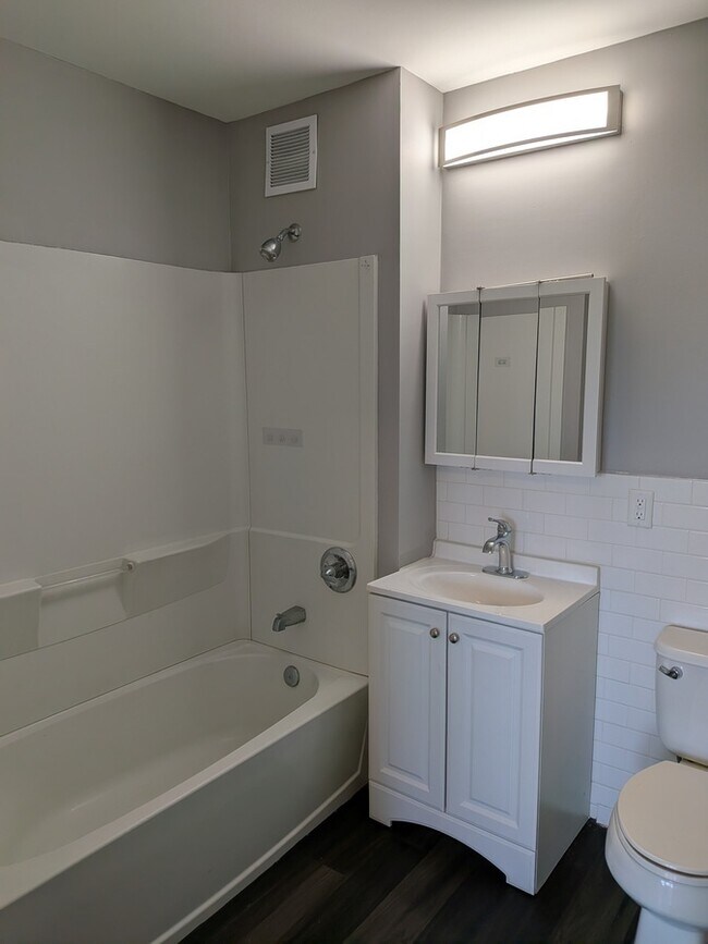21 Canfield St in Orange, NJ - Building Photo - Building Photo