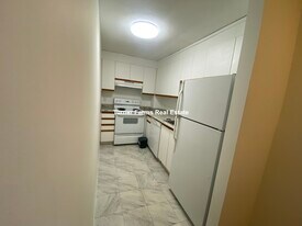 269 Harvard St, Unit 27 in Cambridge, MA - Building Photo