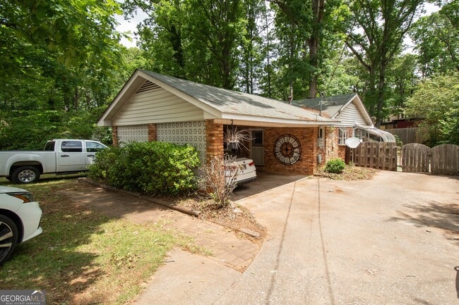 1005 College Station Rd in Athens, GA - Building Photo - Building Photo