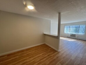 16 Central St, Unit 3 in Somerville, MA - Building Photo - Building Photo
