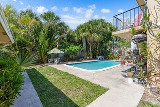 2031 SE 5th St in Deerfield Beach, FL - Building Photo - Building Photo