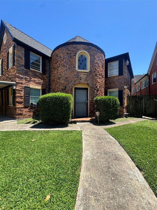 property at 5415 Ennis St