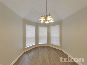 6912 Rolling Crk Ln in Dallas, TX - Building Photo - Building Photo