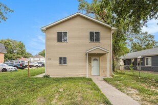 2228 Orchard St in Lincoln, NE - Building Photo