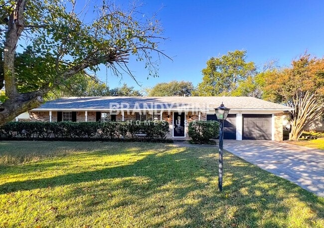 1306 Duane St in Benbrook, TX - Building Photo - Building Photo