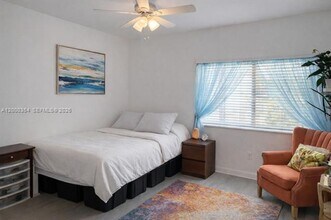 701 Meridian Ave in Miami Beach, FL - Building Photo - Building Photo