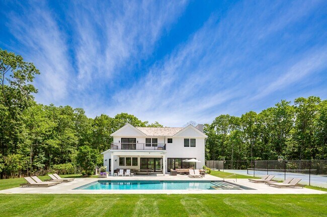 375 Brick Kiln Rd in Bridgehampton, NY - Building Photo - Building Photo