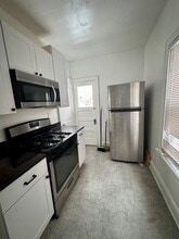 2027 Chesterland Ave, Unit Up in Lakewood, OH - Foto de edificio - Building Photo