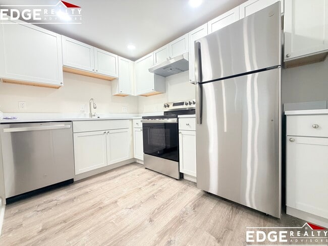 property at 1105 Lexington St