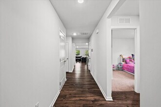 18099 Coolidge Ln in Bowling Green, VA - Building Photo - Building Photo