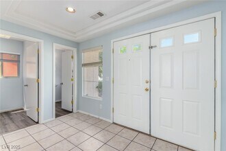9842 Silver Lasso St in Las Vegas, NV - Building Photo - Building Photo