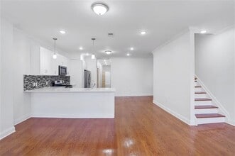 315 New York Ave in Jersey City, NJ - Building Photo - Building Photo