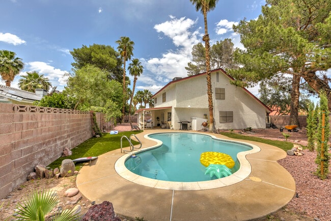 property at 4371 Flandes St