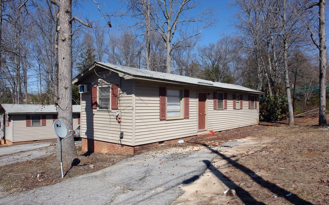 100 Feldman Dr in Easley, SC - Building Photo