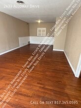 2433 Alloway Dr in Fort Worth, TX - Building Photo - Building Photo