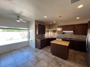 40180 Eastwood Ln in Palm Desert, CA - Building Photo - Building Photo