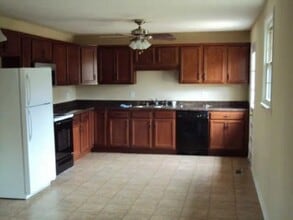 115 Berne Dr in Oak Grove, KY - Building Photo - Building Photo