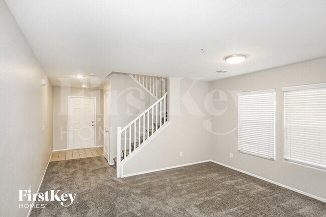 1144 Paradise Vista Dr in Henderson, NV - Building Photo - Building Photo