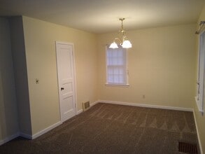 907 Sheridan Ct in Albion, MI - Building Photo - Building Photo